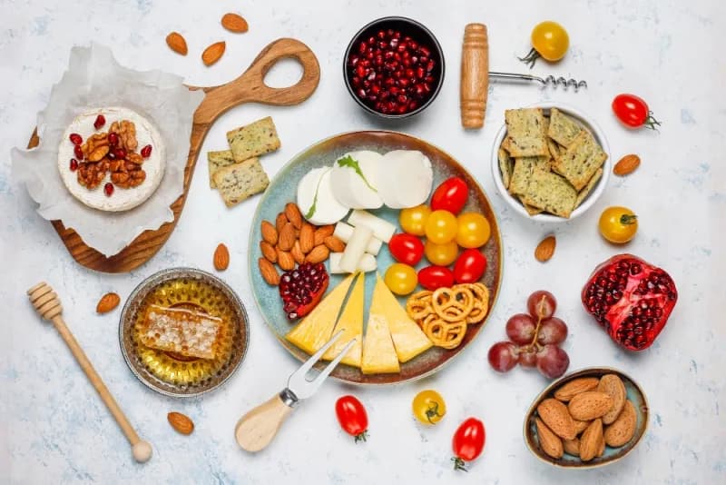 Jakie przekąski do wina? Odkryj idealne połączenia smaków