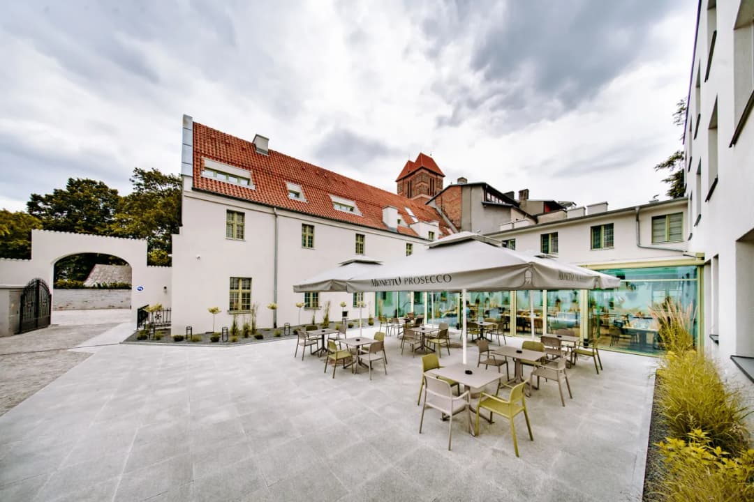 Gdzie na drinka w Toruniu? Odkryj najlepsze miejsca na relaks