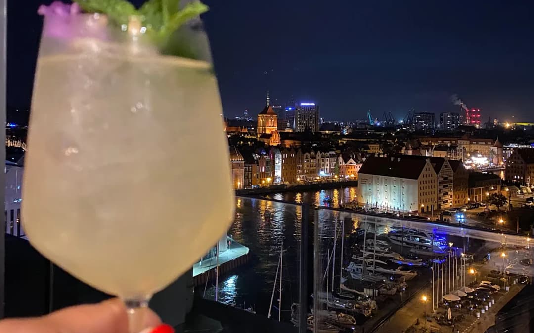 Gdzie na drinka w Gdańsku? Odkryj najlepsze bary z koktajlami